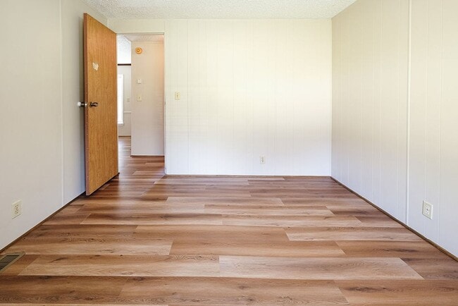 Building Photo - 3-BED 2-BATH RENTAL IN MADISON COUNTY