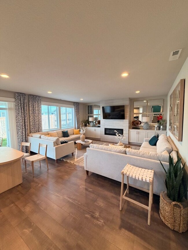 Building Photo - 4-bed 3-Bath Brand New Construction