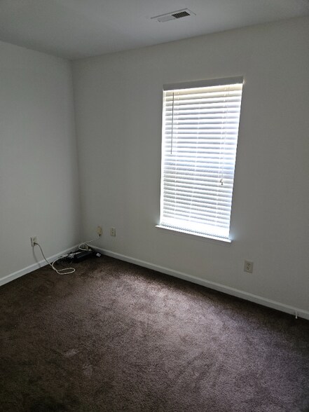 Building Photo - 4352 Bubbling Brook Ct