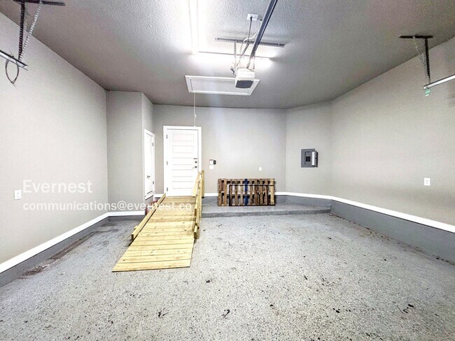 Building Photo - 21414 Santa Carlo Ave
