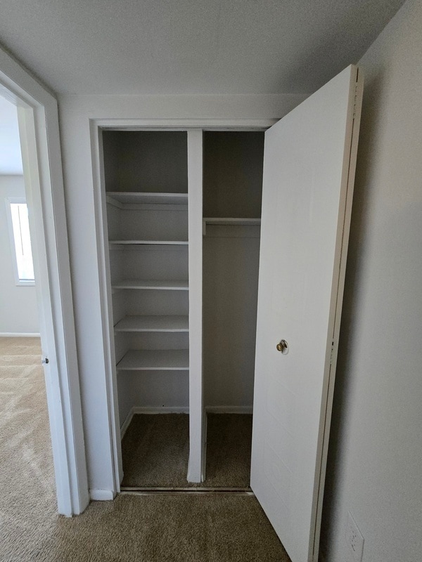 Building Photo - 806 Brook Hill Rd