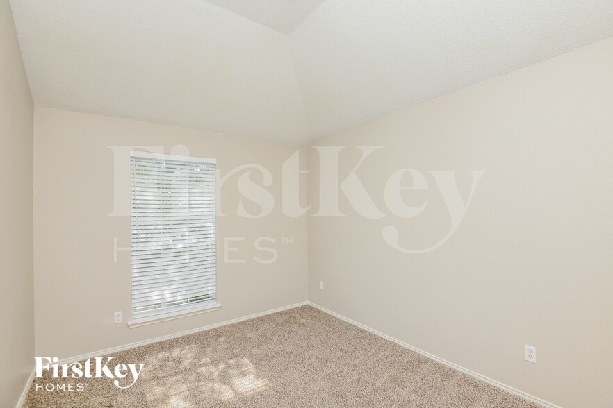 Building Photo - 6224 Bowin Dr