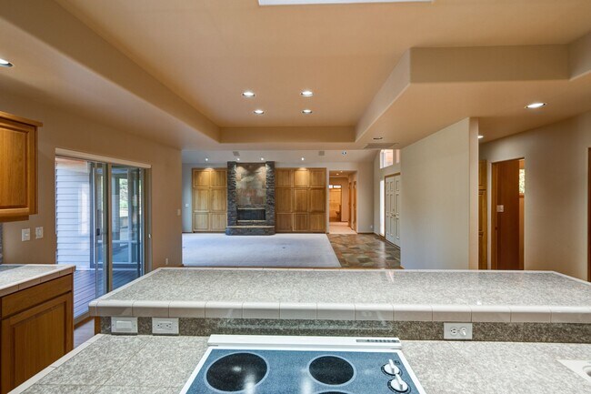 Building Photo - 2759 NW Champion Cir