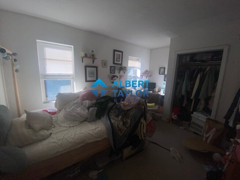 Building Photo - 22 Saint Cyprians Pl