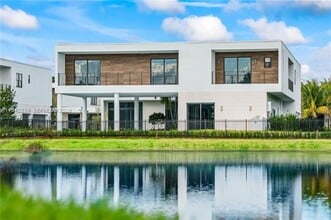 Building Photo - 16680 Botaniko Dr N