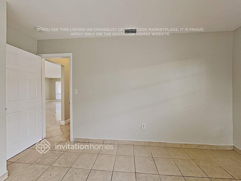 Building Photo - 7936 Miramar Pkwy