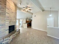 Building Photo - 2 Bedroom 2 bath in BIG COUNTRY GDN HMS