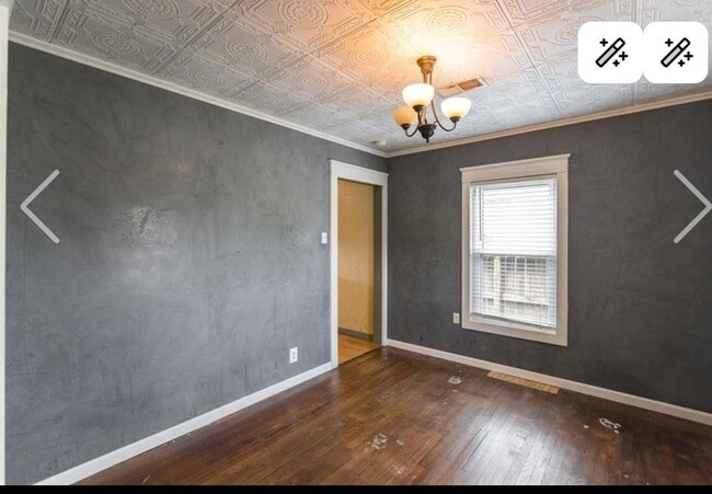 Building Photo - 1219 W 6th St