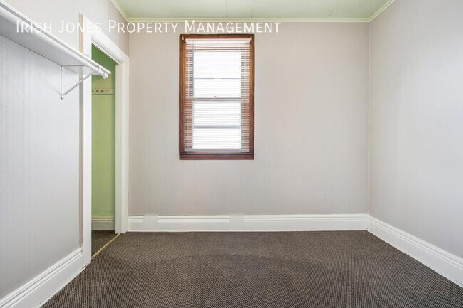 Building Photo - 106 Reiman St