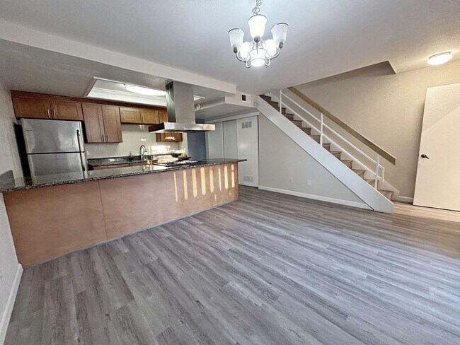 Building Photo - Bright and quiet two-story townhouse situated in the friendly Sunset Oaks community with an award...