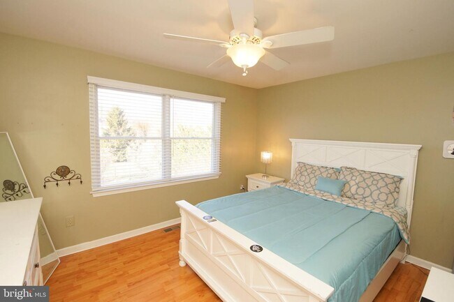 Building Photo - 43 Pickering Dr