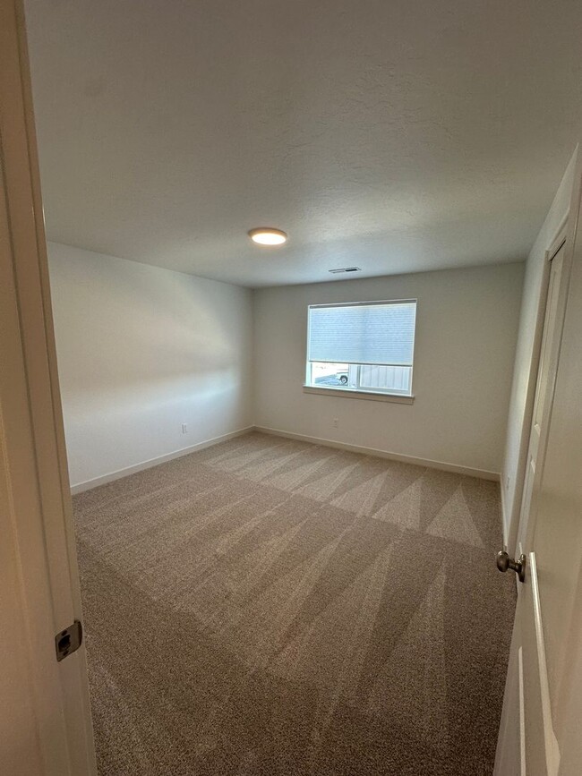 Building Photo - Brand New to Market! Four Bedroom, and Thr...