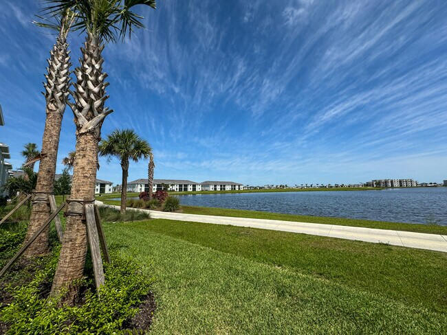 Building Photo - 5433 Double Eagle Cir