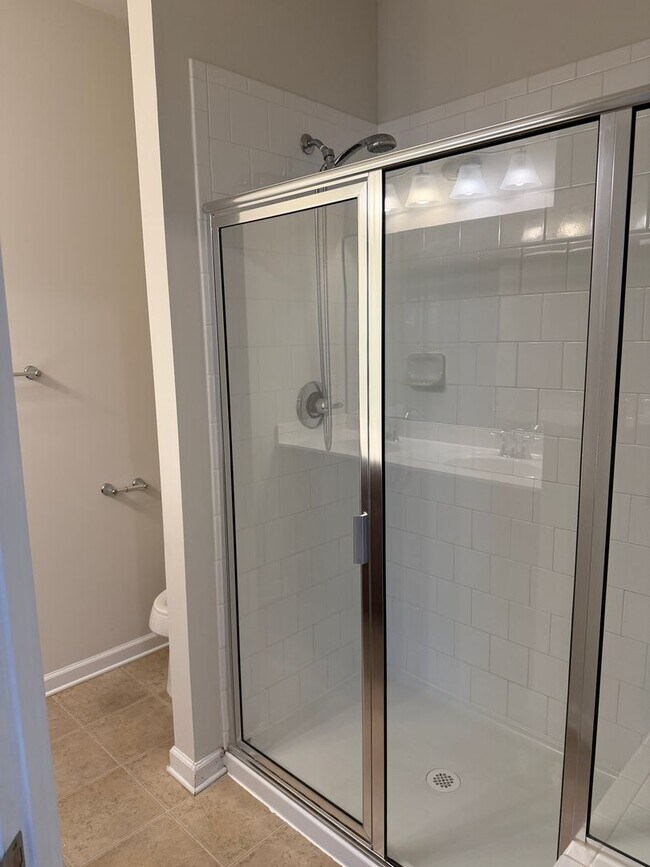 Building Photo - REUNION CONDOMINIUMS