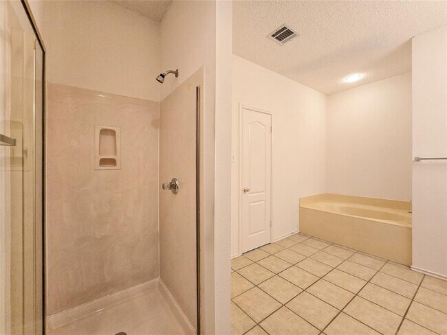 Building Photo - 8321 Cambria Dr