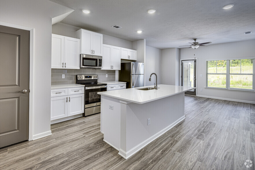 2BR, 2.5BA - 1,241SF - Kitchen - West Park Townhomes