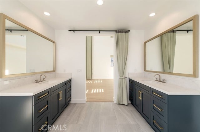 Building Photo - 228 Stage