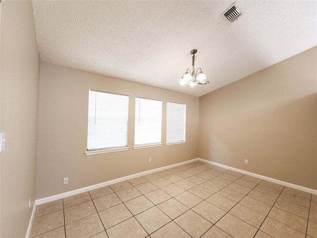 Building Photo - 3207 Glade Springs Dr