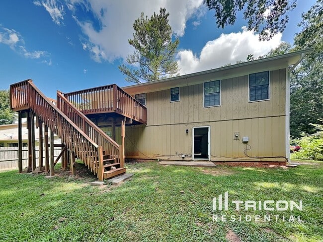 Building Photo - 5708 St Thomas Dr