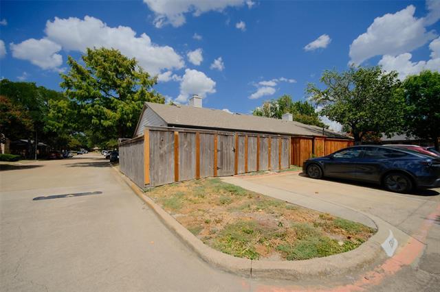Building Photo - 2111 E Belt Line Rd