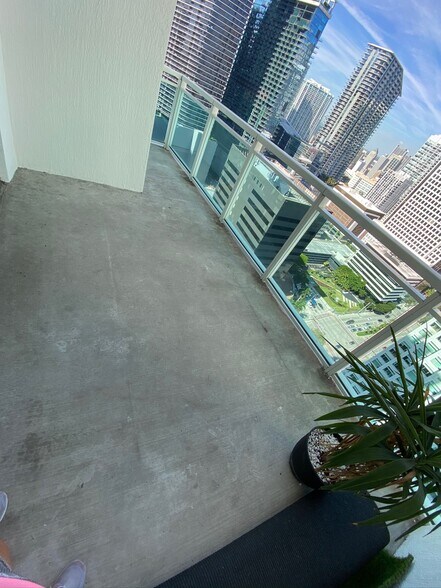 Building Photo - 951 Brickell Ave