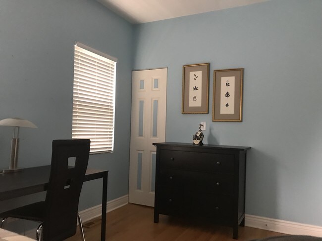 Building Photo - 4545 Lawndale Ave