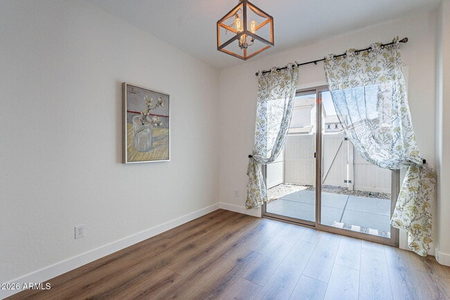 Building Photo - 5344 W Molly Ln