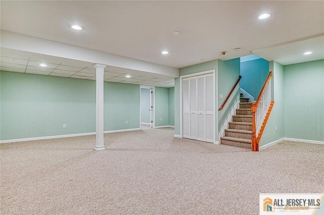 Building Photo - 1802 Schindler Dr