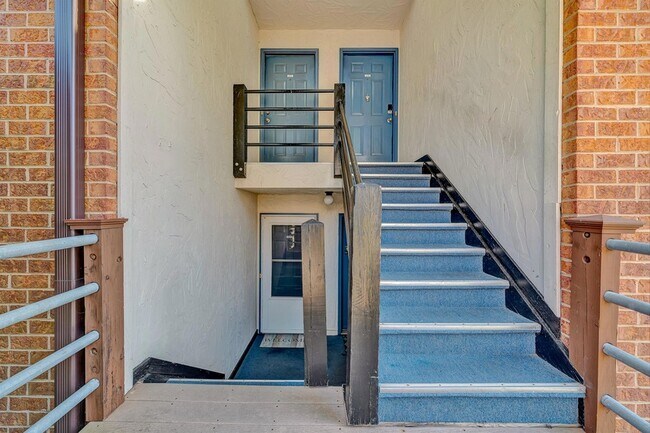Building Photo - 3372 Forest Ct