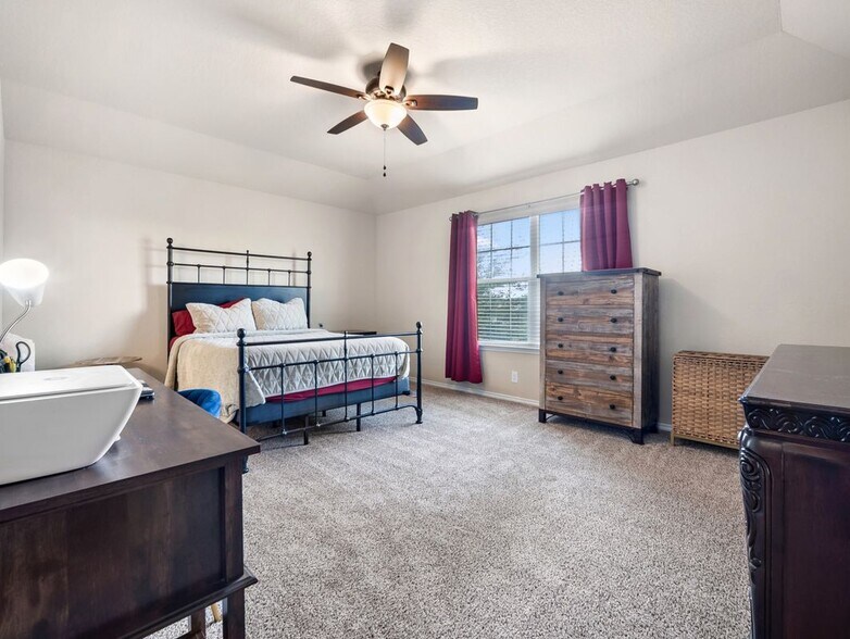 Building Photo - 15223 Cinnamon Teal