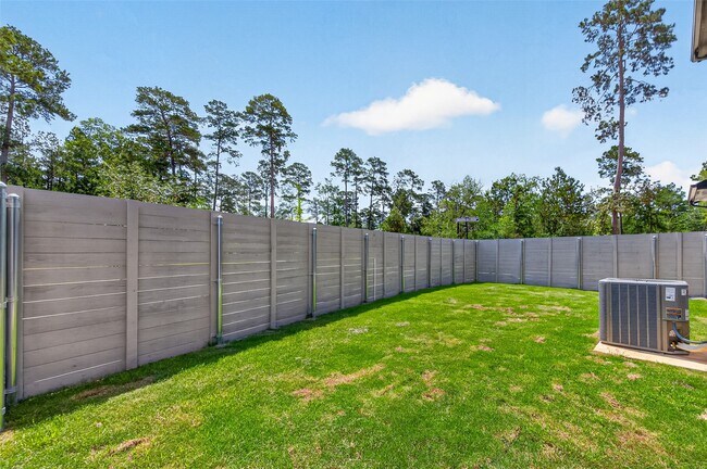 Building Photo - 7802 Longhorn Ballroom Dr