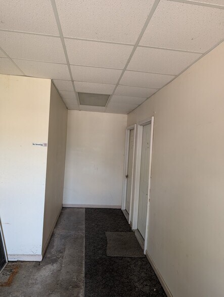 Building Photo - 1136 Allegheny St