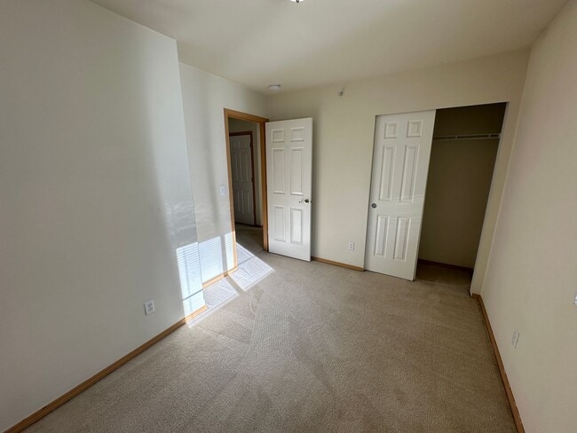 Building Photo - 2565 Evans Ct