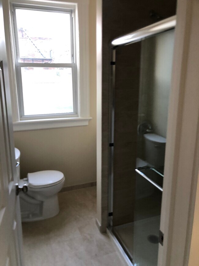 Building Photo - 28 2nd St