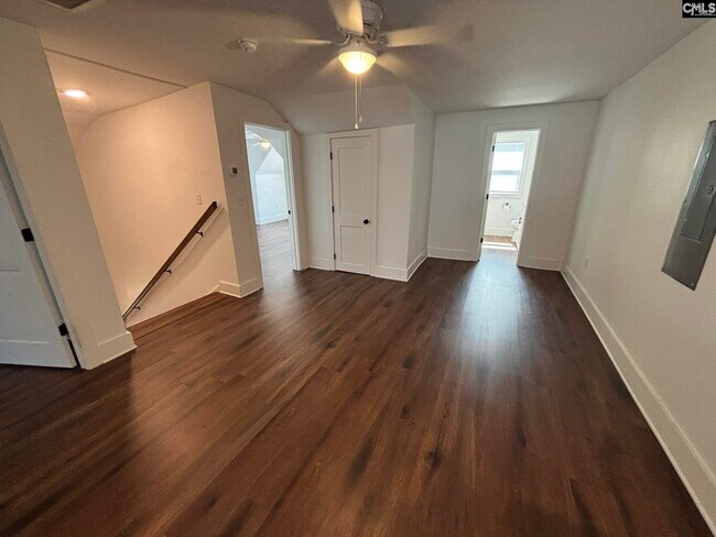 Building Photo - 329 S Saluda Ave