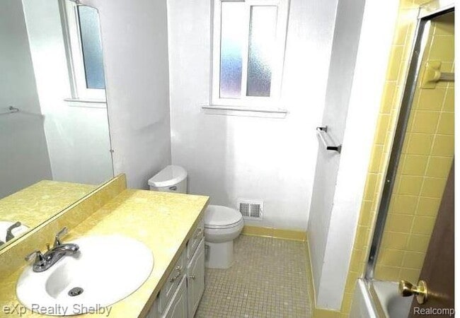 Building Photo - 13770 White Cap Dr