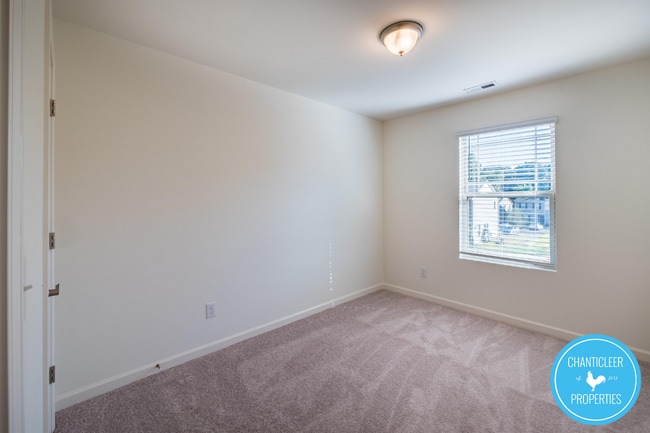 Building Photo - 1212 Haybrook Ln