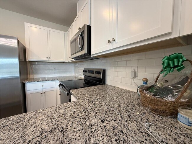 Building Photo - 1382 Tallowwood Ln