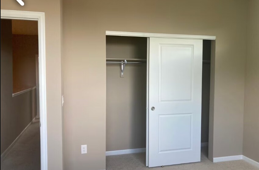 Building Photo - 751 Promenade Dr