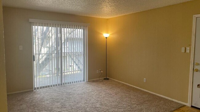Building Photo - 12615 Brookglade Cir