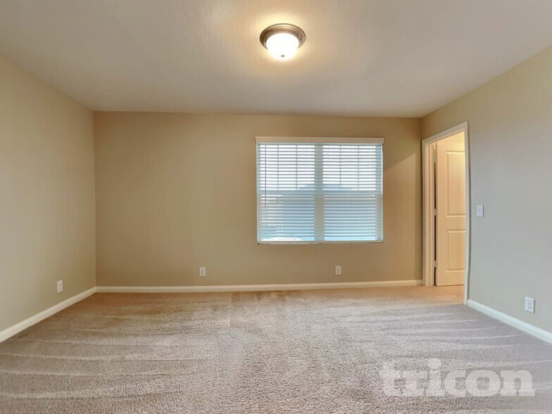 Building Photo - 16019 Dominic Pl