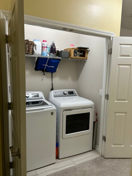 Building Photo - 30086 Southwell Ln