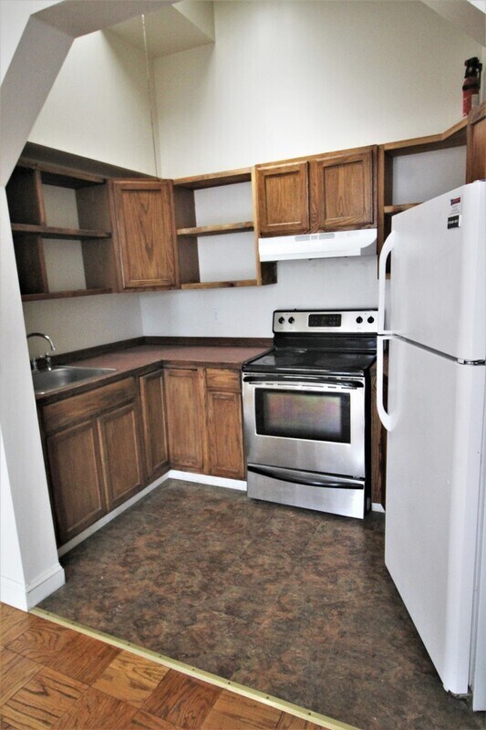 Building Photo - 1513 Bolton St