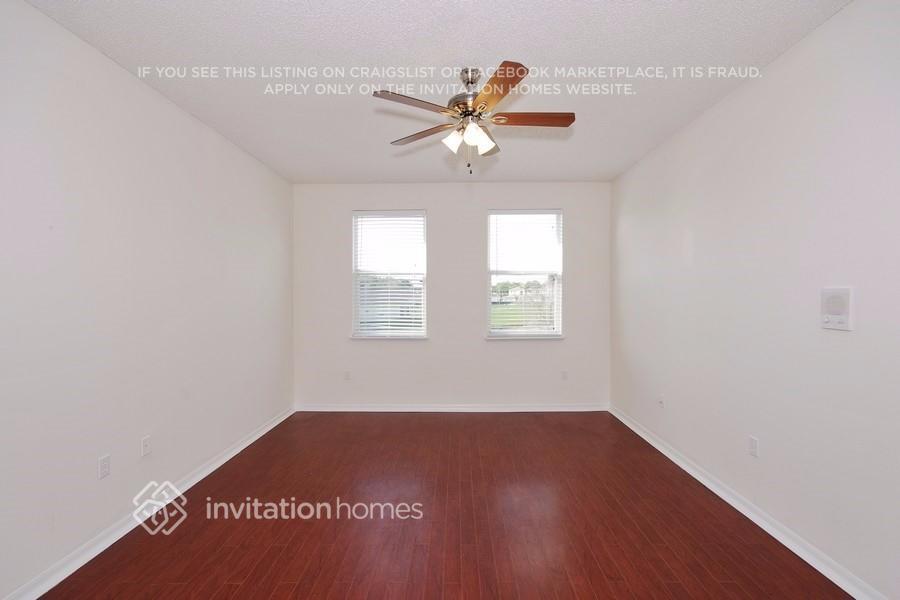 Building Photo - 127 Golfside Cir