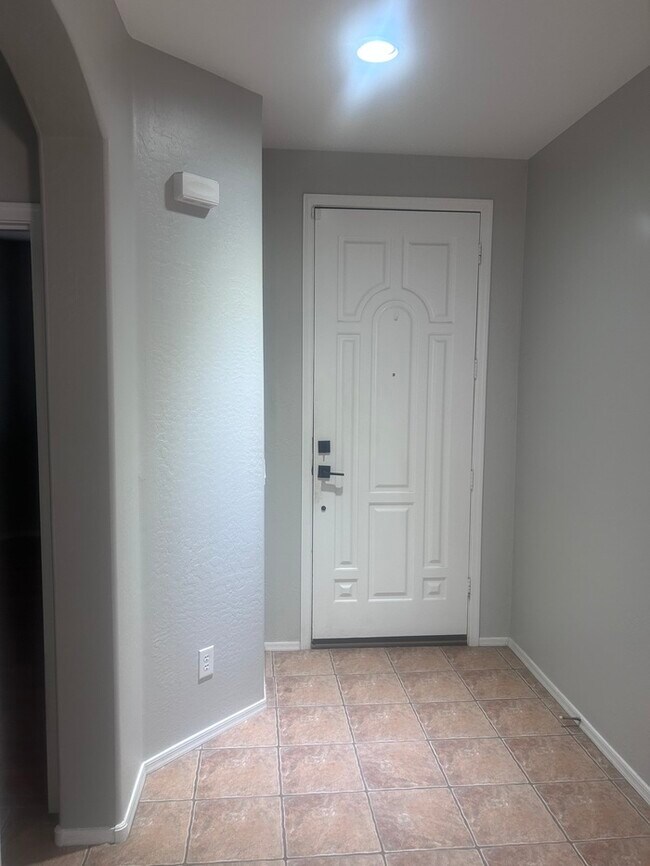 Building Photo - 6609 S 57th Ave