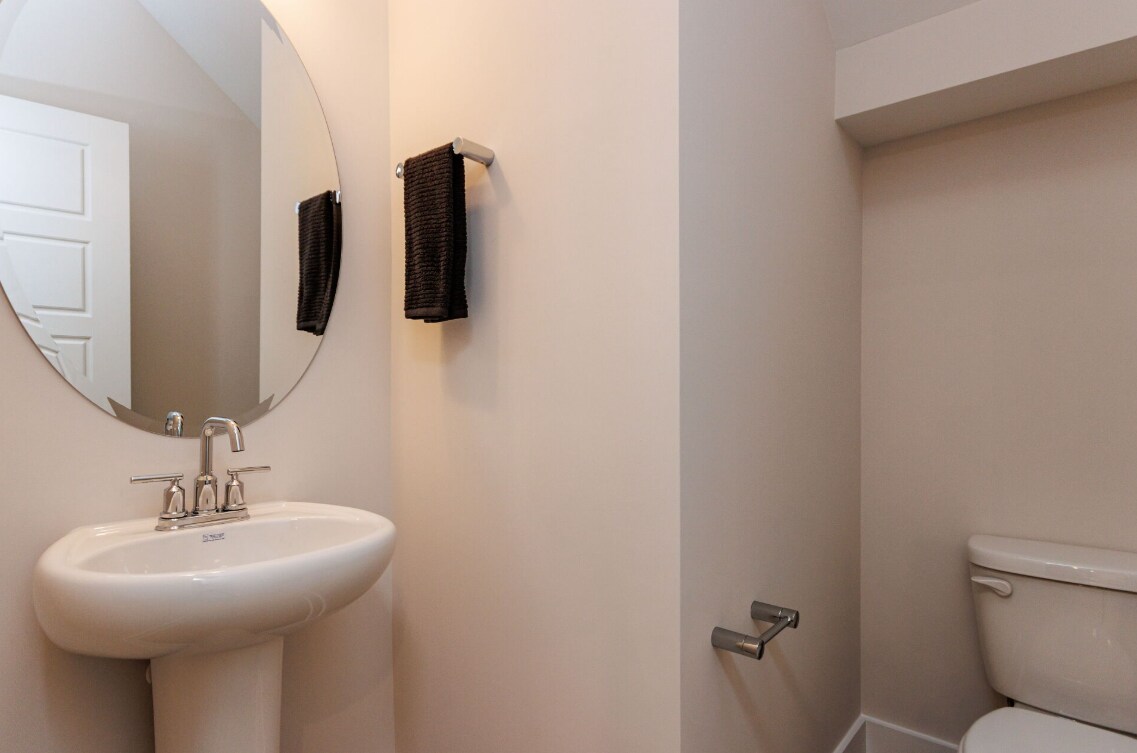 Building Photo - 339 Parkland Dr