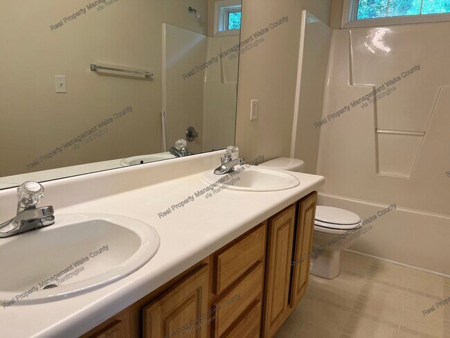 Building Photo - 2516 Farlow Gap Ln