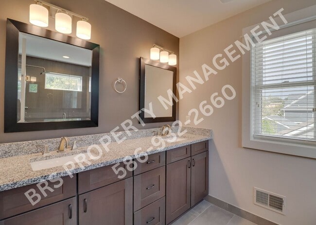Building Photo - JUST REDUCED!!  Stunning 4 bedroom 2.5 bat...