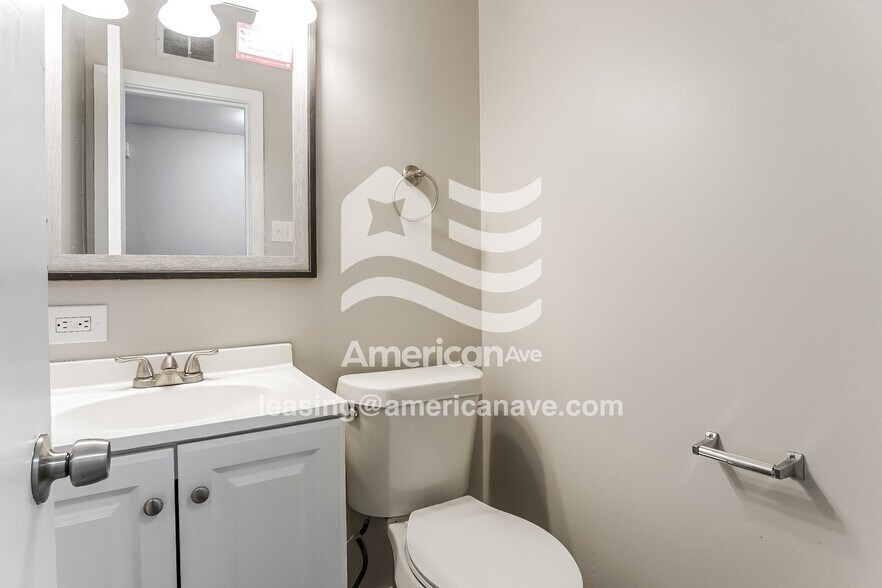 Building Photo - 620 Glen Crest Dr