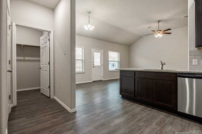 Building Photo - 9215 Canyon Bnd